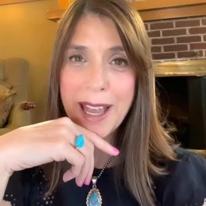 Meet your Posher, Christine